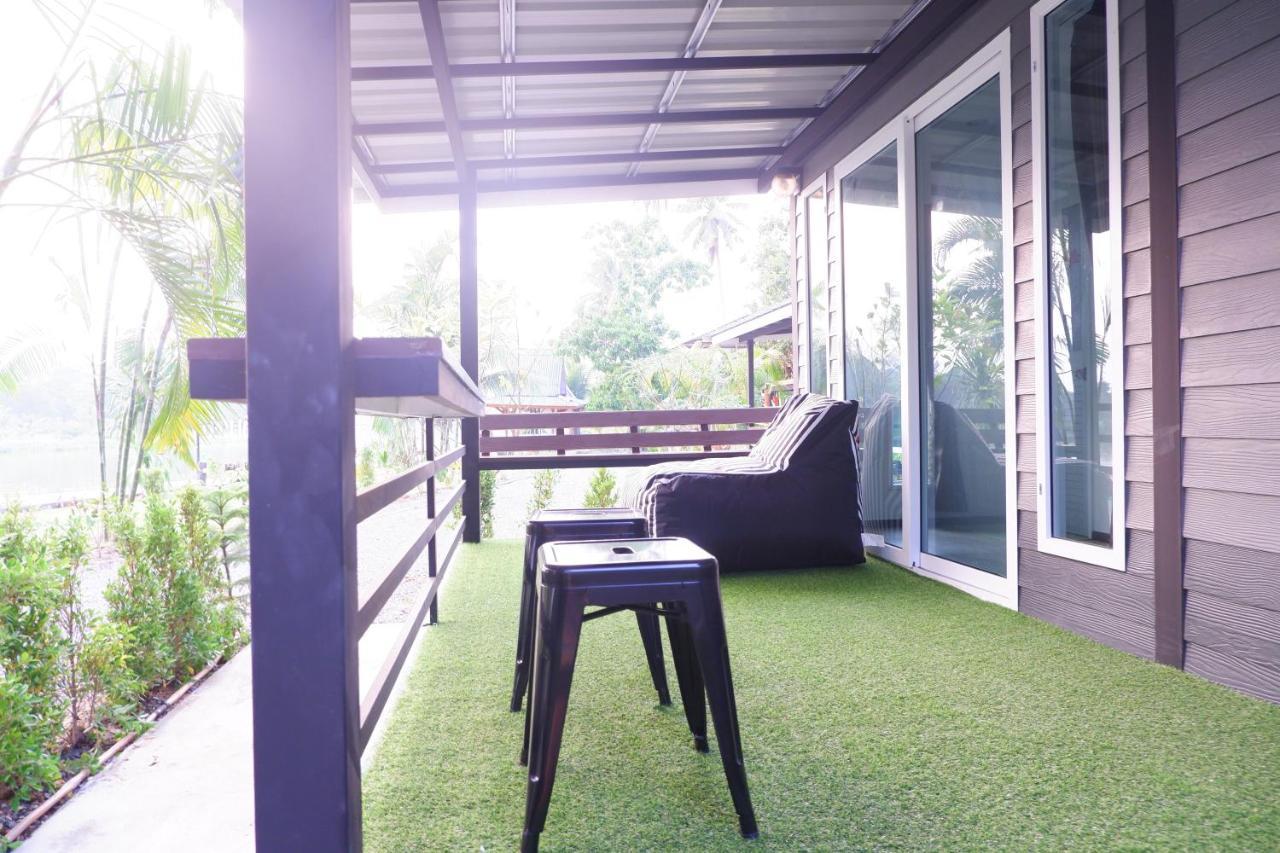 Baantia Chomtawan Bed & Breakfast Surat Thani Exterior photo
