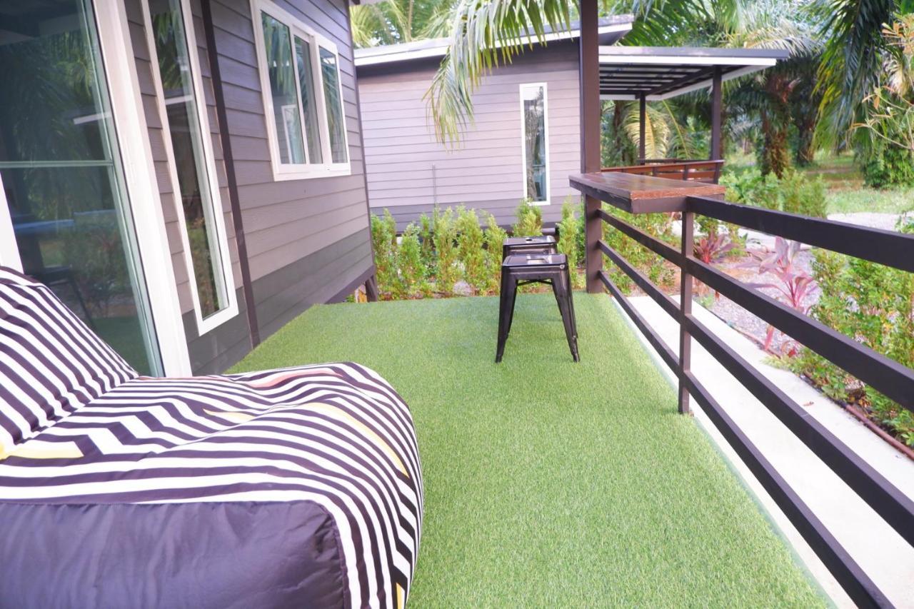 Baantia Chomtawan Bed & Breakfast Surat Thani Exterior photo
