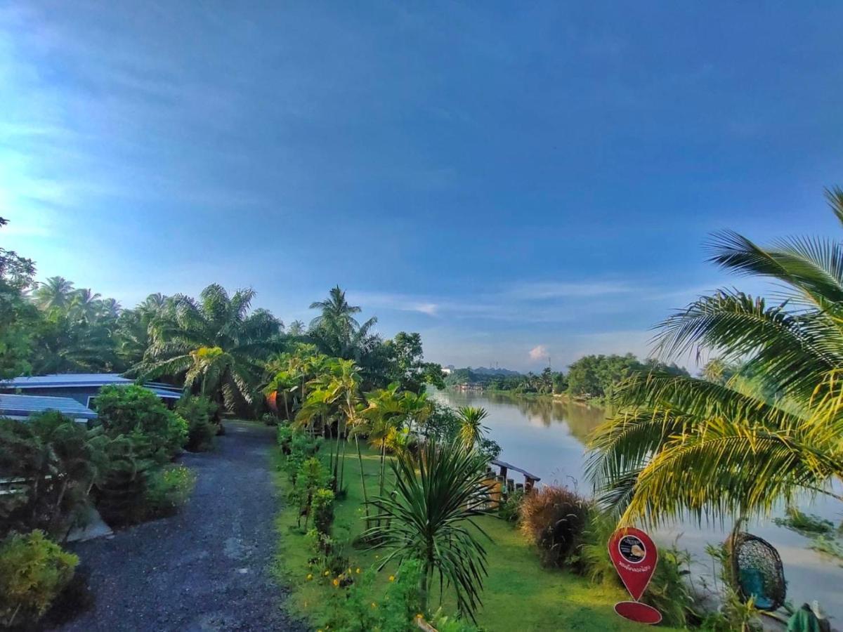 Baantia Chomtawan Bed & Breakfast Surat Thani Exterior photo