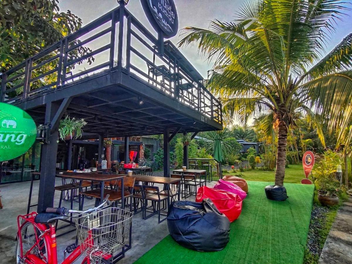 Baantia Chomtawan Bed & Breakfast Surat Thani Exterior photo